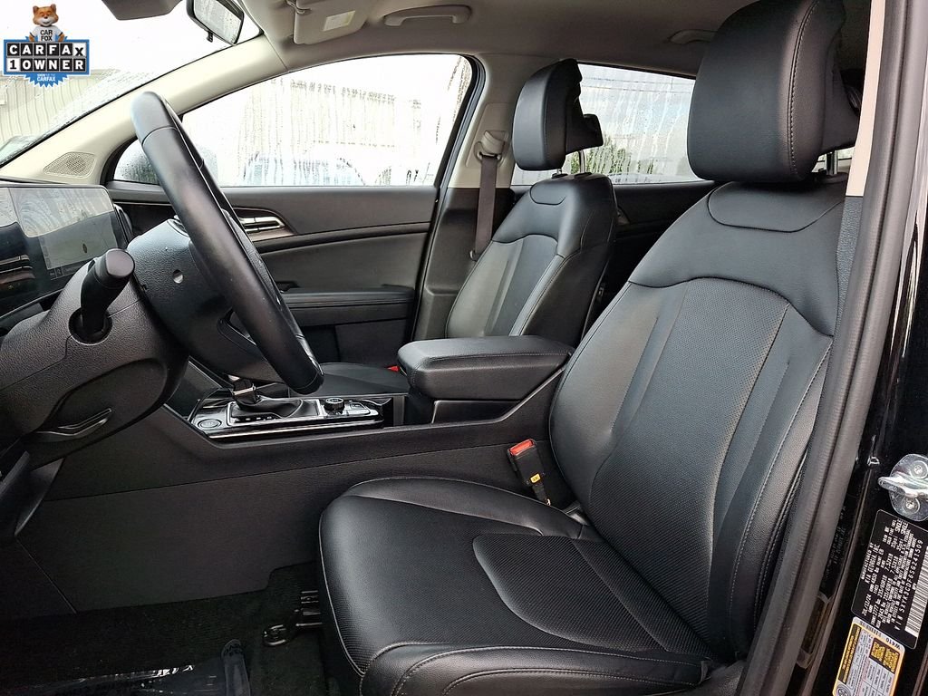 Used 2025 Black Kia EX image 13