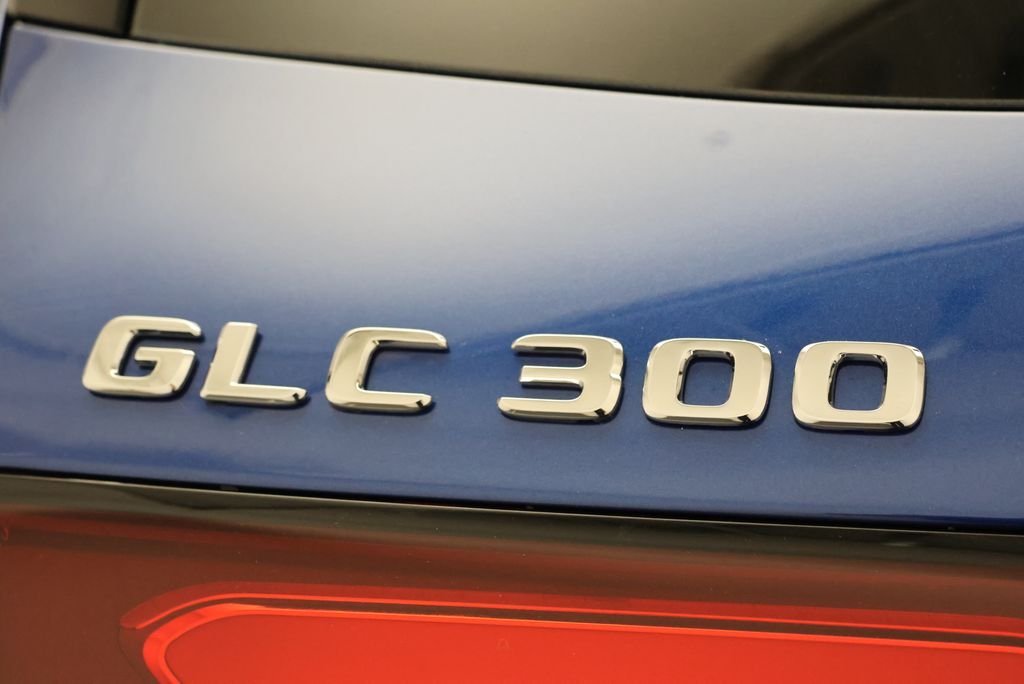 Used 2027 Starling Blue Metallic Mercedes-Benz GLC 300 image 9