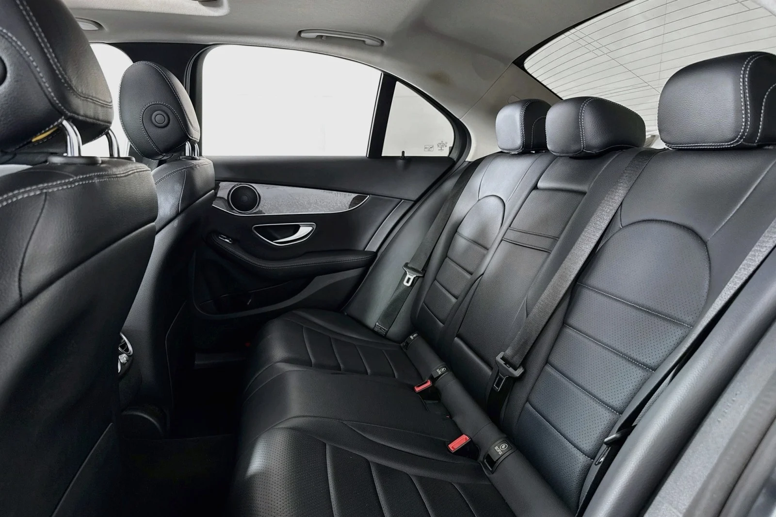 Used 2018 Selenite Grey Metallic Mercedes-Benz C 300 image 7