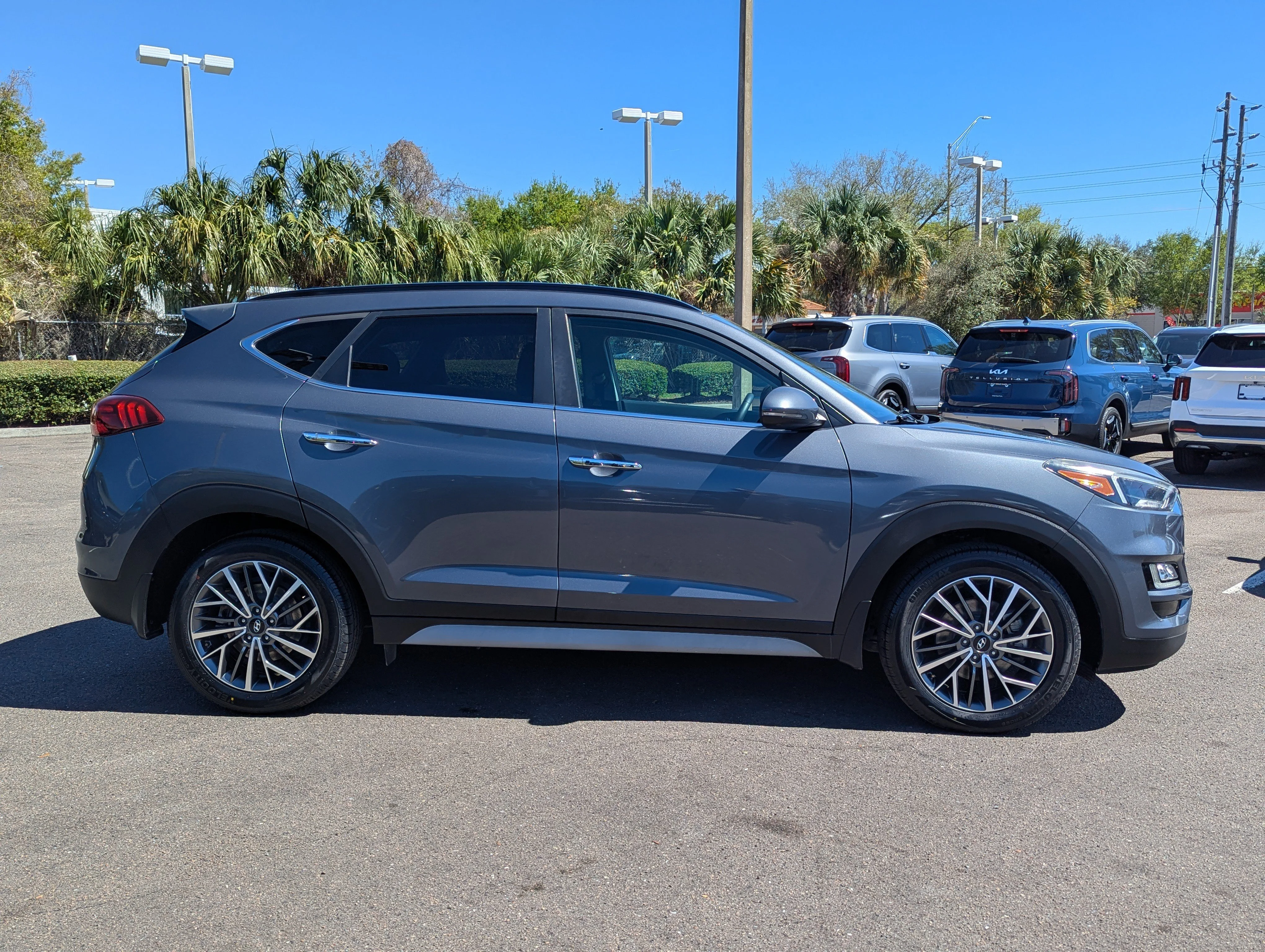 Used 2019 Coliseum Gray Hyundai Ultimate image 9