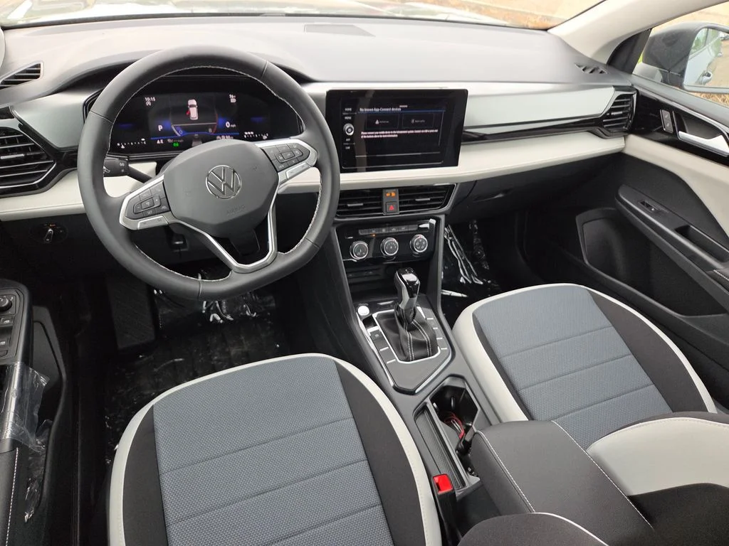New 2026 Platinum Gray Metallic Volkswagen 1.5T S image 9
