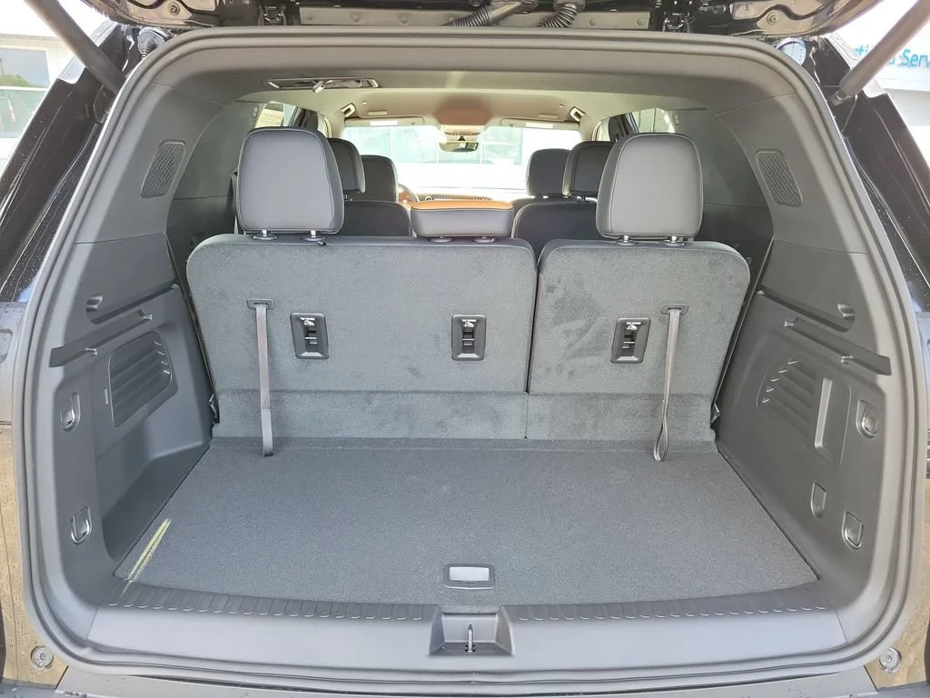 2027 Chevrolet Traverse Z71 - Photo 26