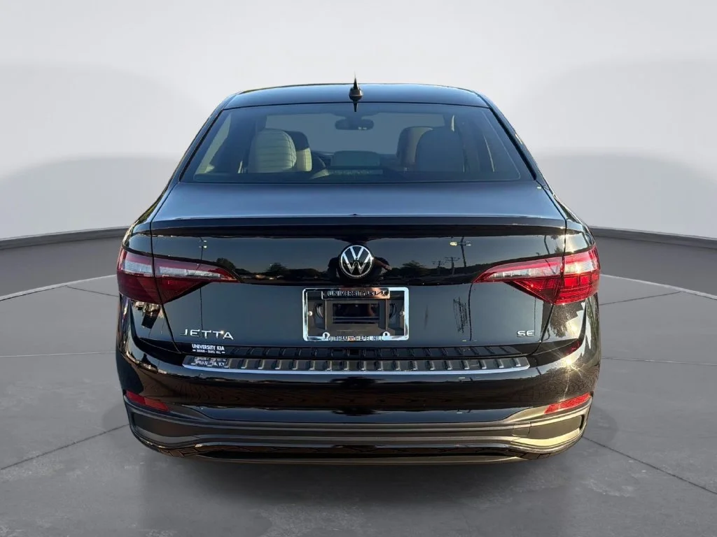 Used 2022  Volkswagen 1.5T SE image 6