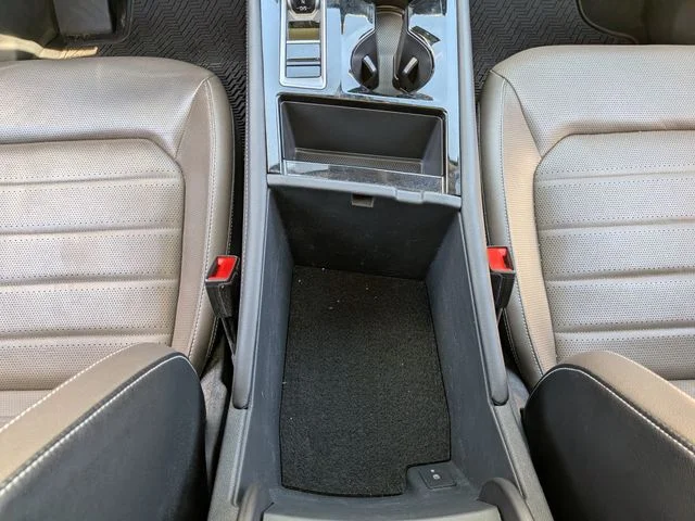 Used 2024 Silver Volkswagen 2.0T SEL image 38