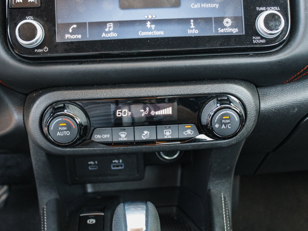 Used 2024 Boulder Gray Pearl Nissan SR image 16