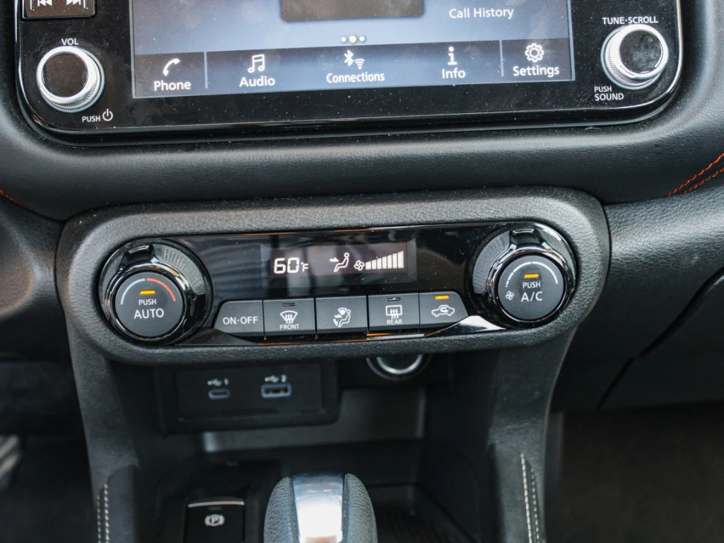 Used 2024 Boulder Gray Pearl Nissan SR image 16