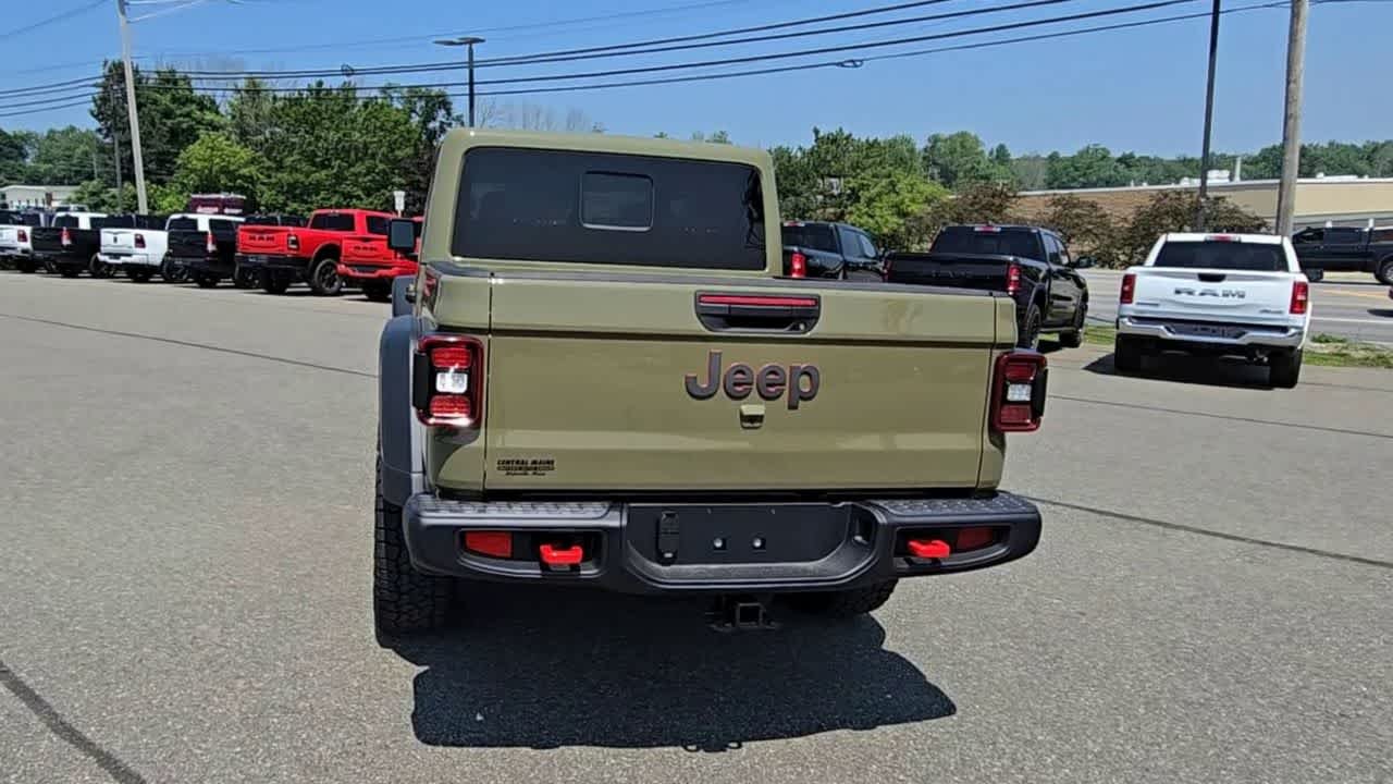 Used 2025 41 Jeep Rubicon image 4