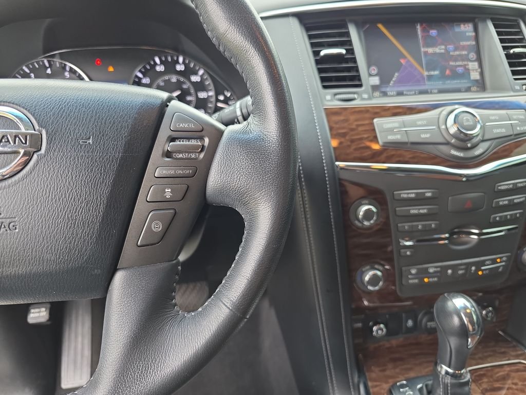 Used 2017 White Nissan Platinum image 19