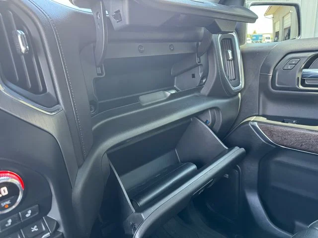 Used 2022 Black GMC Denali image 30