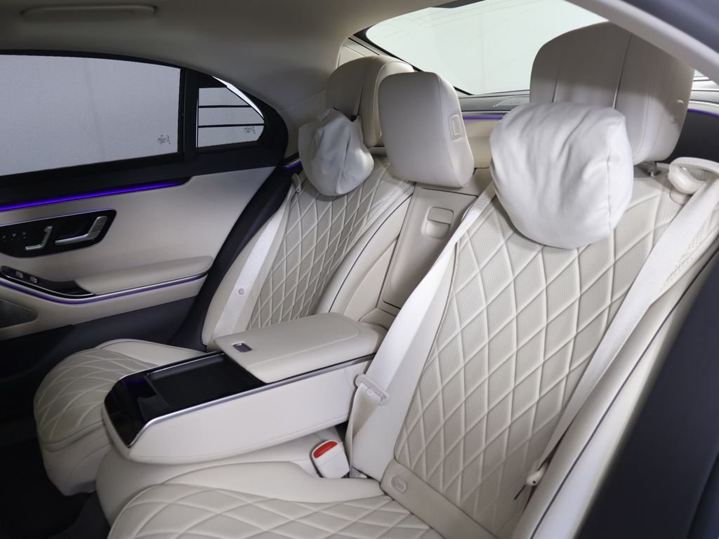 Used 2021 Gray Mercedes-Benz S 580 image 32