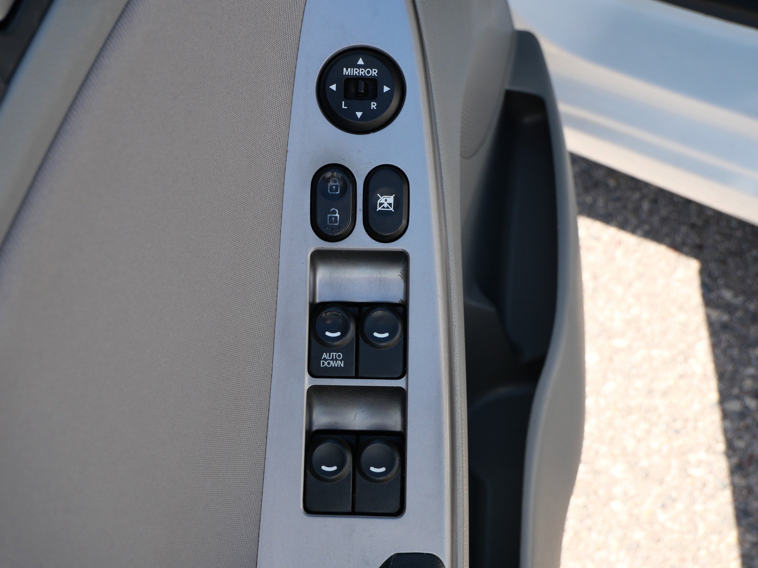 Used 2017 Century White Hyundai SE image 19