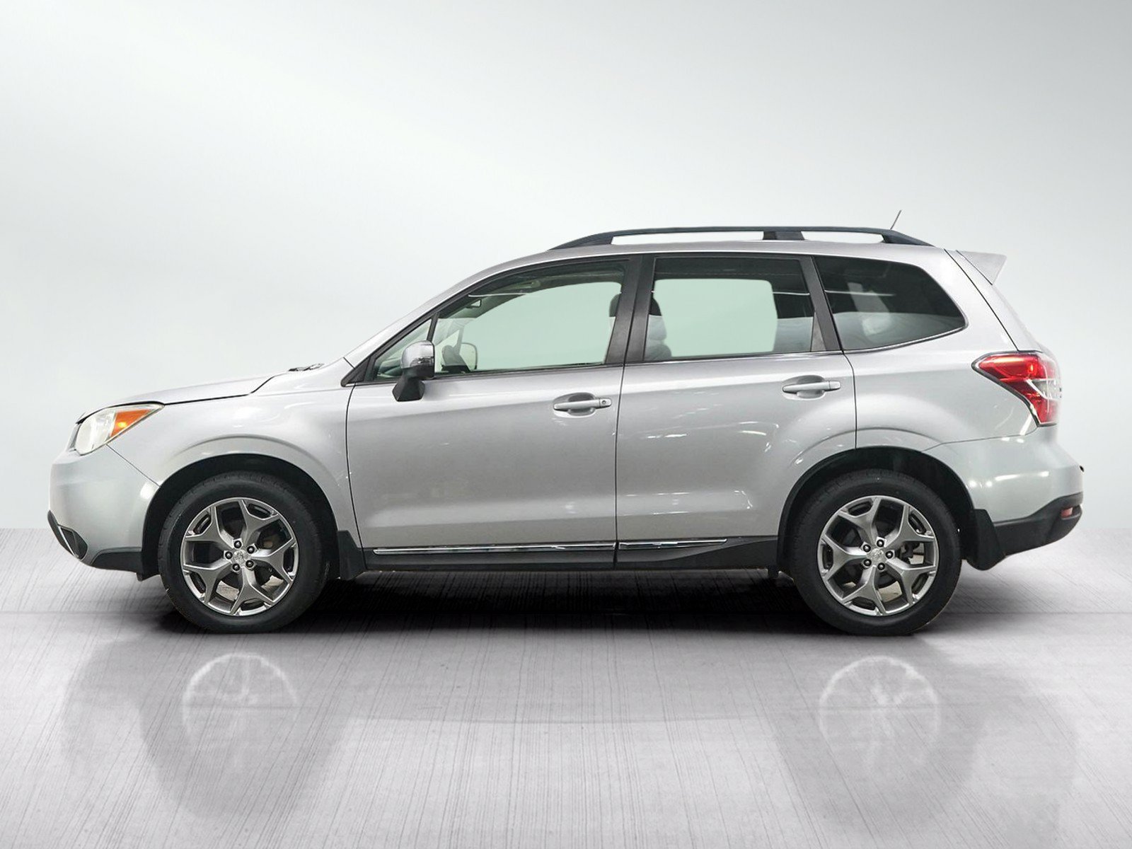 Used 2015 Subaru Forester i Touring with VIN JF2SJAWC1FH526663 for sale in Burnsville, Minnesota