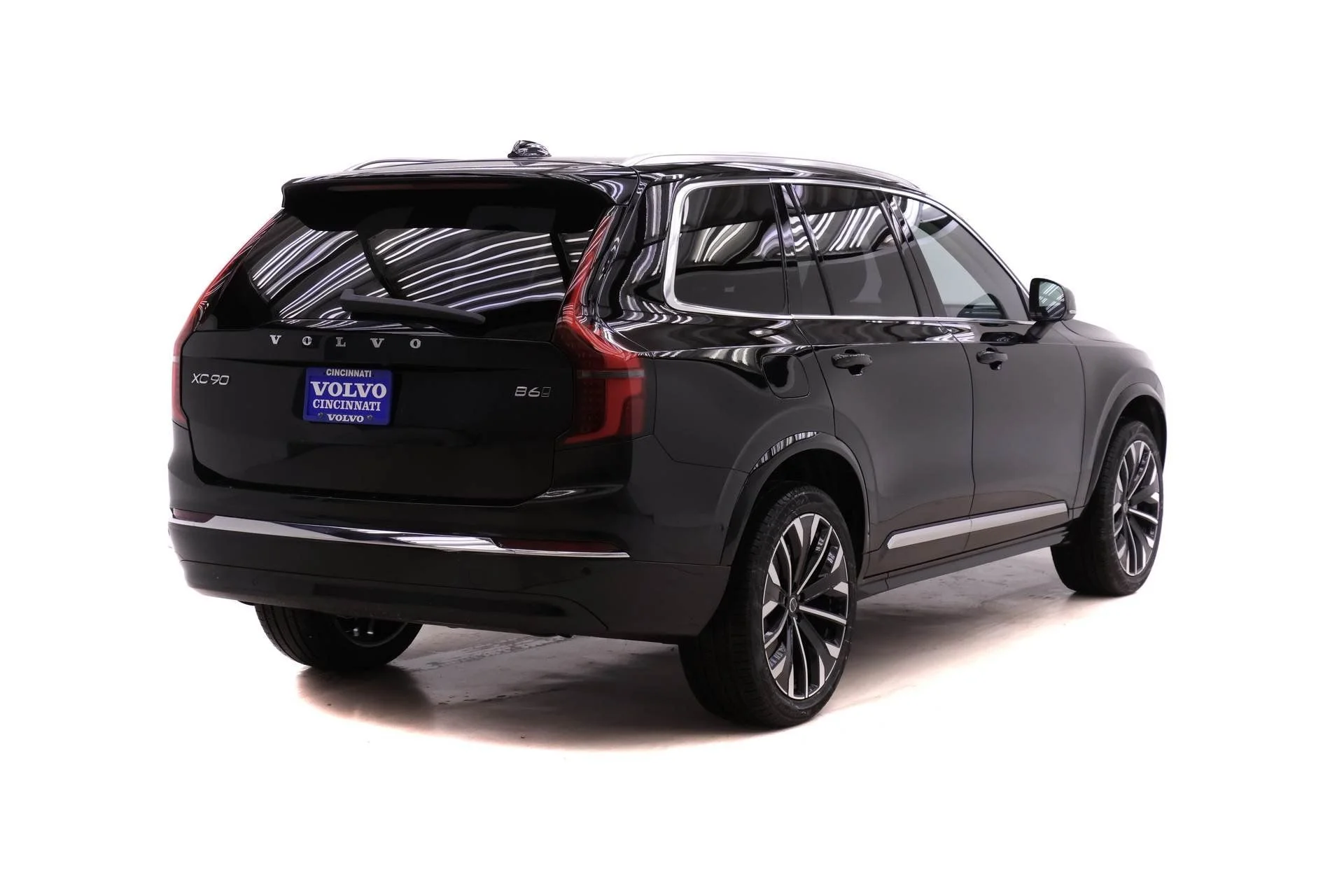New 2026 Onyx Black Volvo Ultra image 4