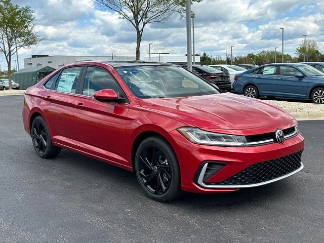 New 2026 Kings Red Metallic Volkswagen 1.5T SE image 3