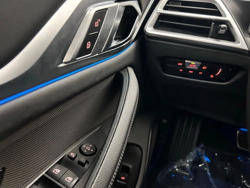 Used 2025 Gray BMW xDrive40 image 19