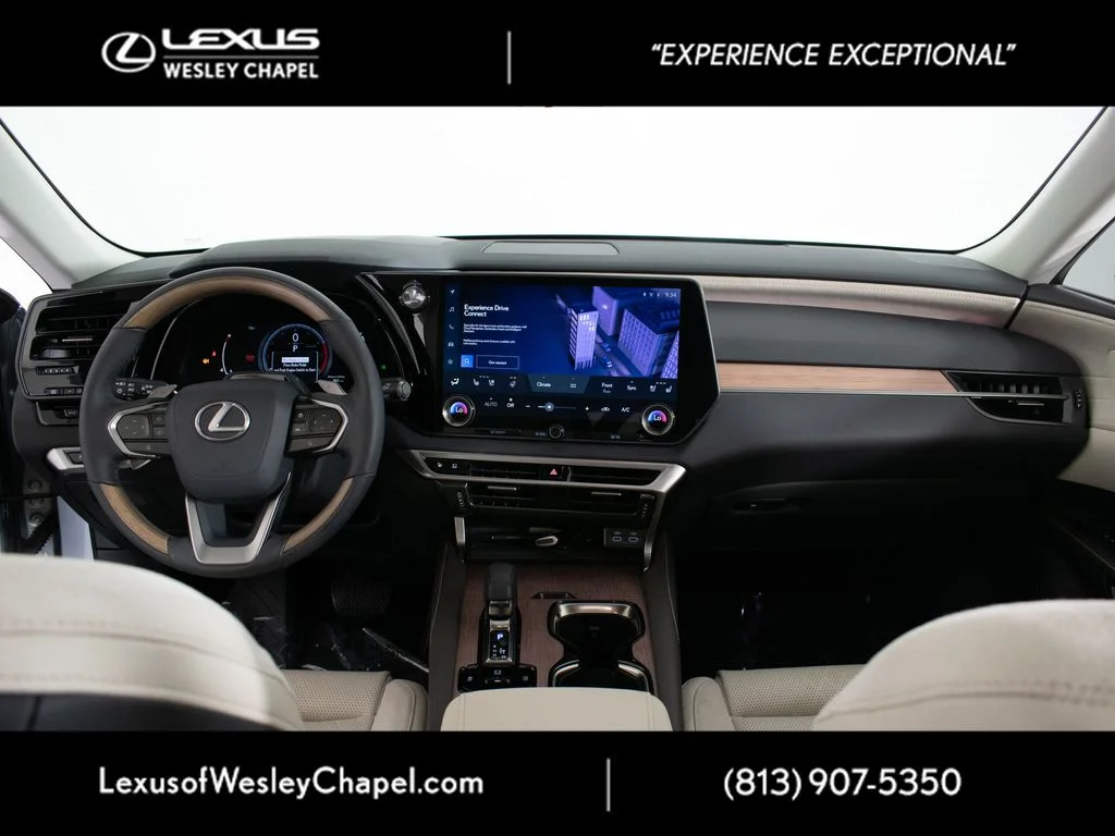 Used 2024 Silver Lexus 350 Luxury image 16