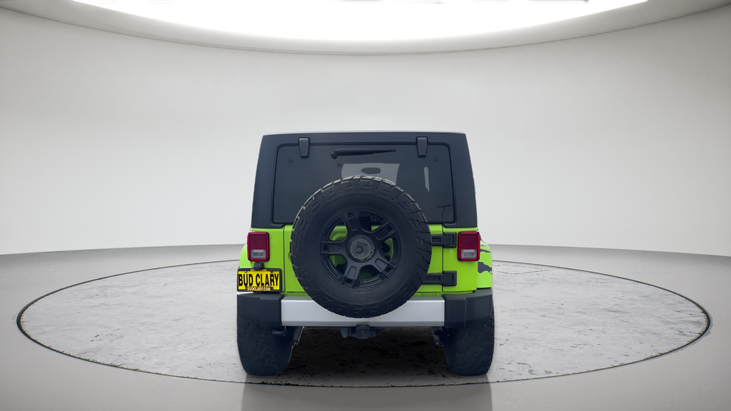 Used 2013 Green Jeep Unlimited Sahara image 6