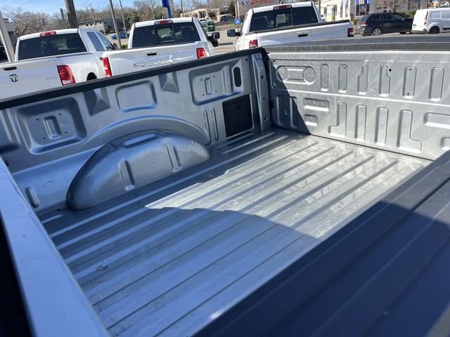 Used 2024 Silver Ford XLT image 12