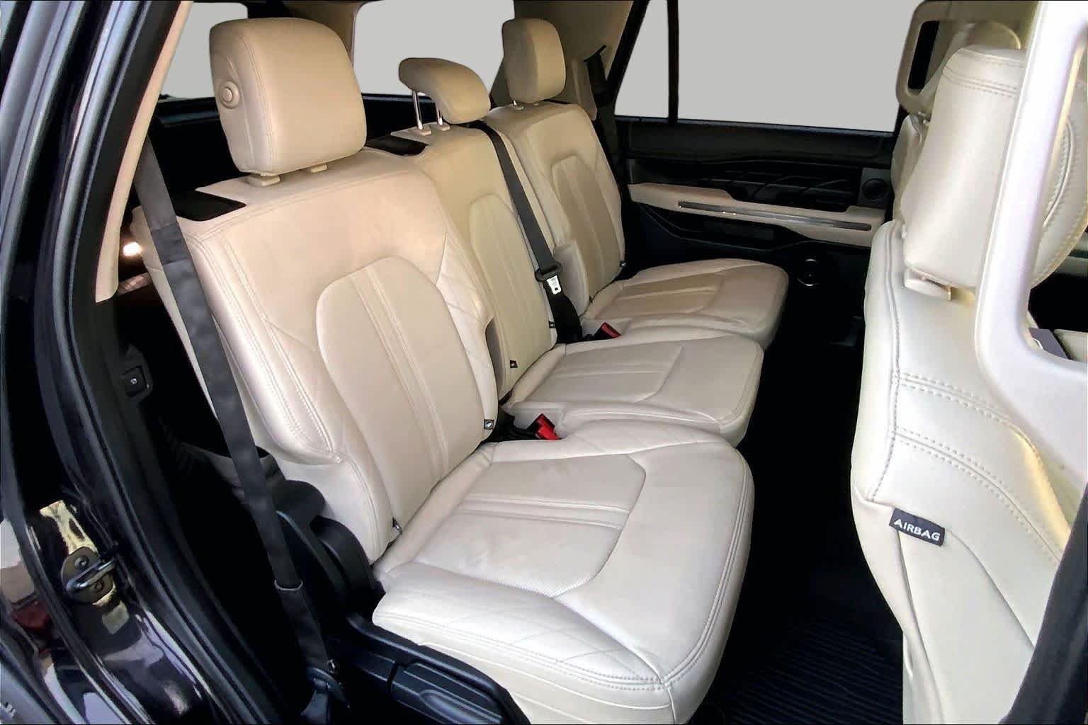 Used 2019 Agate Black Ford Platinum image 19