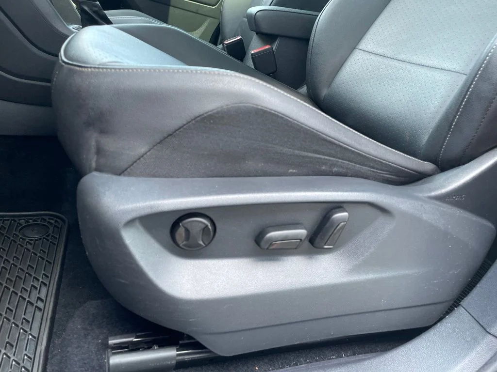 Used 2020 Gray Volkswagen  image 12