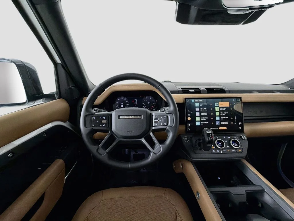 New 2026 Fuji White Land Rover X-Dynamic SE image 26