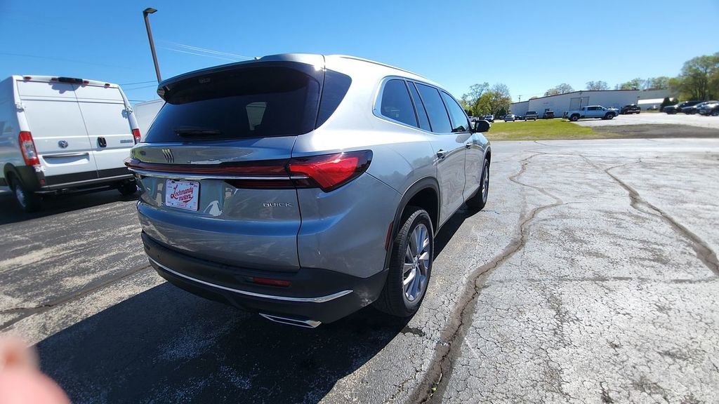 2026 Buick Enclave Preferred - Photo 8