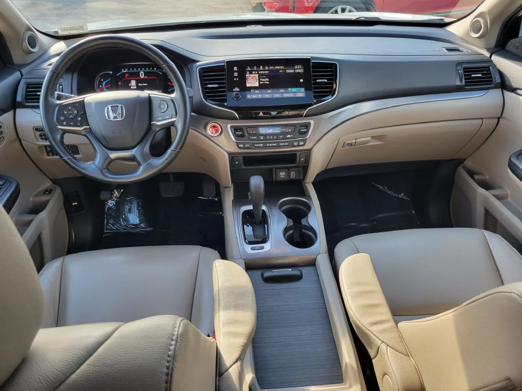 Used 2020 White Honda EX-L image 10