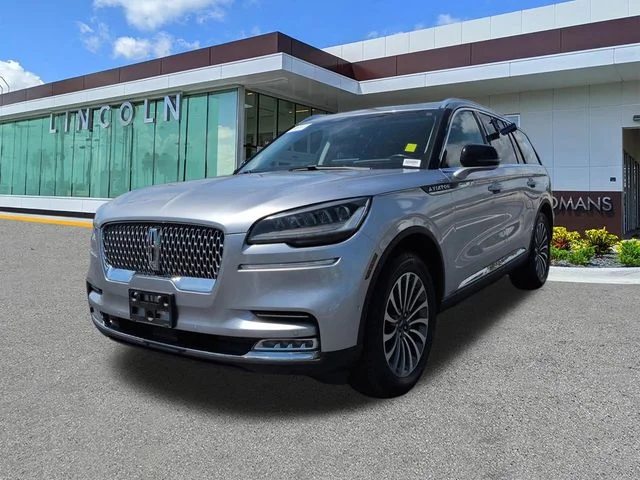 Used 2021 Silver Lincoln Reserve image 8