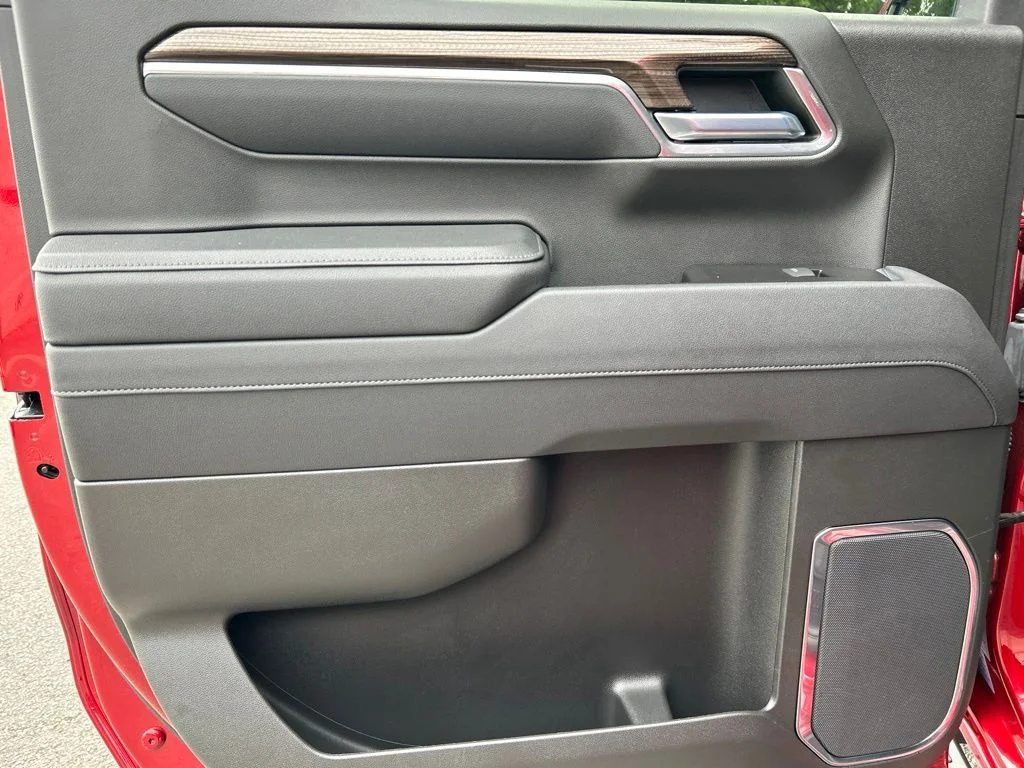 Used 2025 Red Chevrolet LT Trail Boss image 25