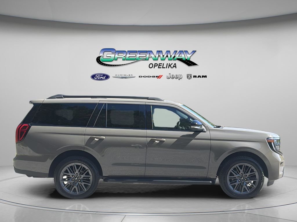 New 2026 Gray Ford Platinum image 8