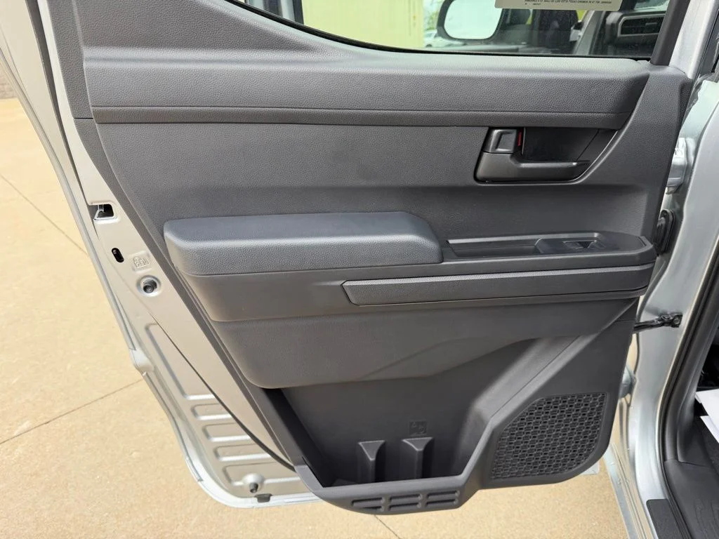 2026 Toyota Tacoma SR5 - Photo 25