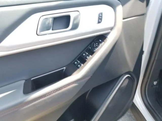 New 2026 Space White Metallic Ford Active image 11