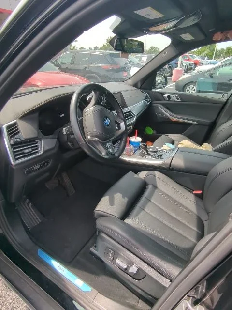 Used 2022 Black BMW xDrive45e image 14