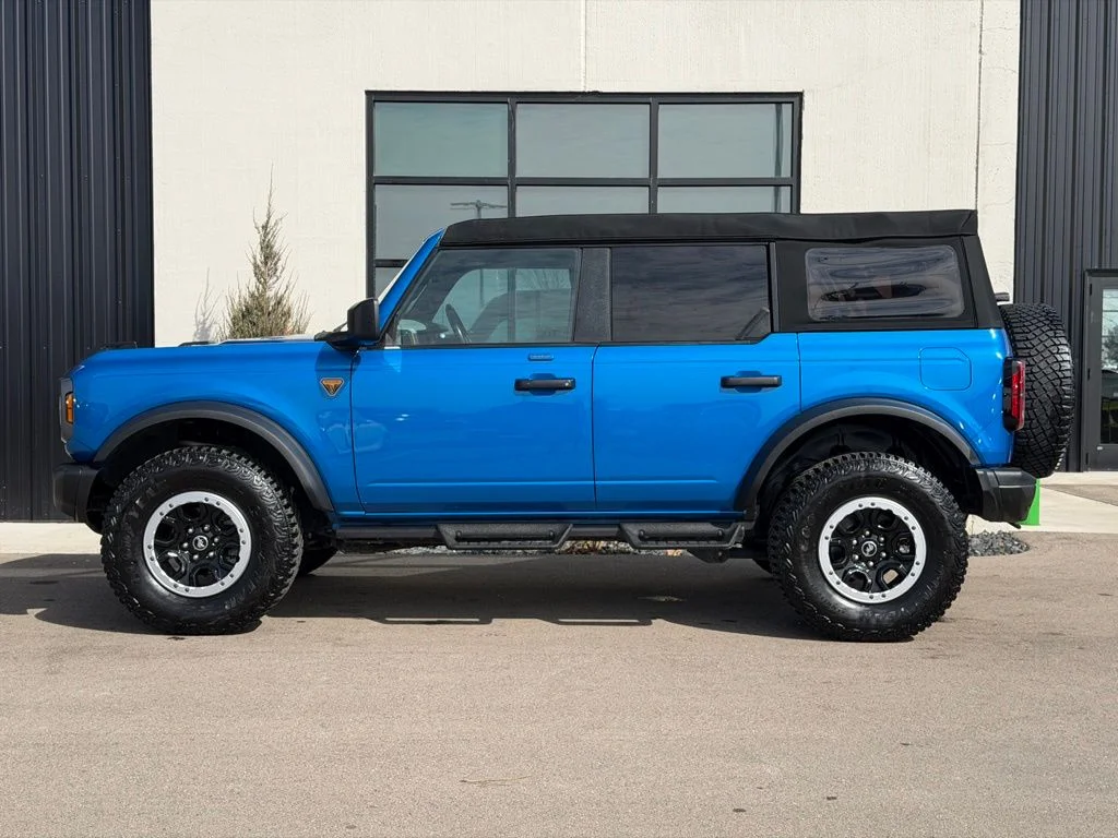 Used 2023 Blue Ford Badlands image 2