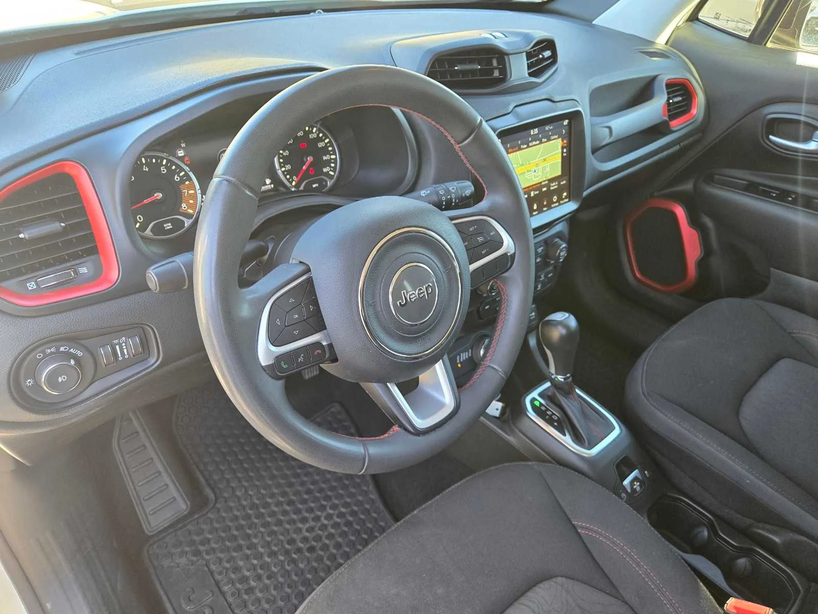 Used 2023  Jeep Trailhawk image 11
