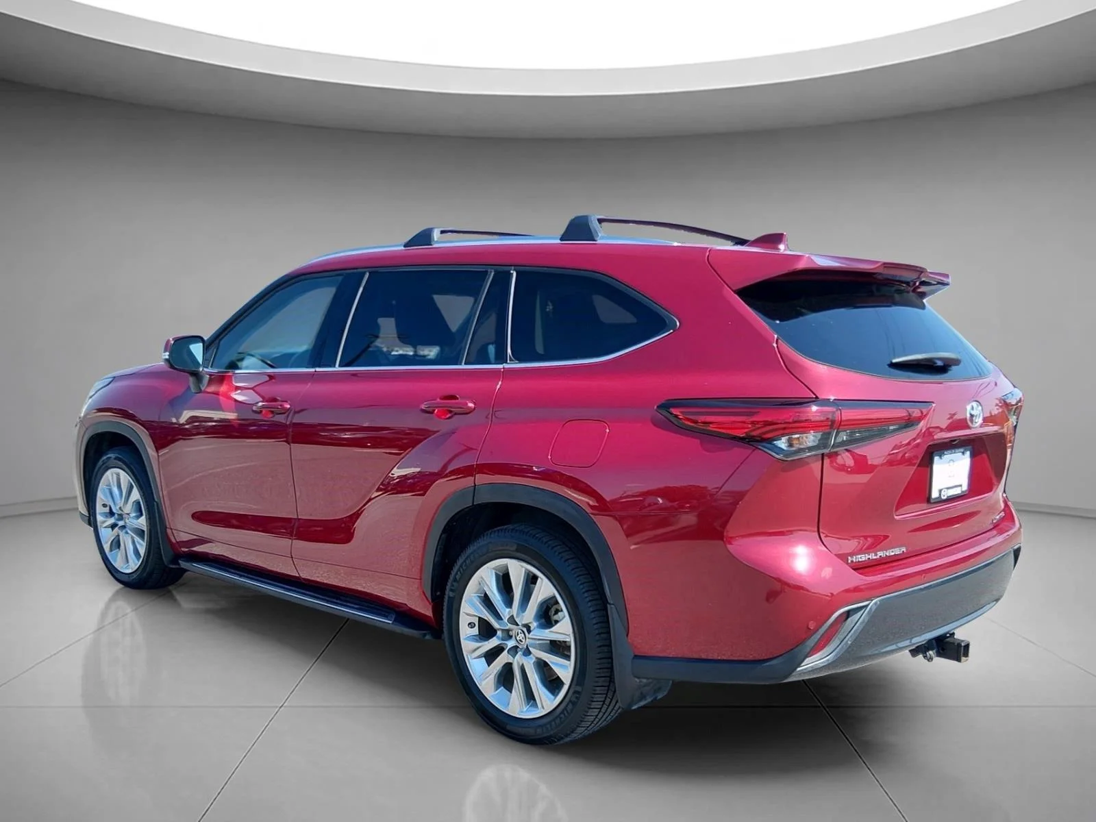 Used 2021 Ruby Flare Pearl Toyota Limited image 3
