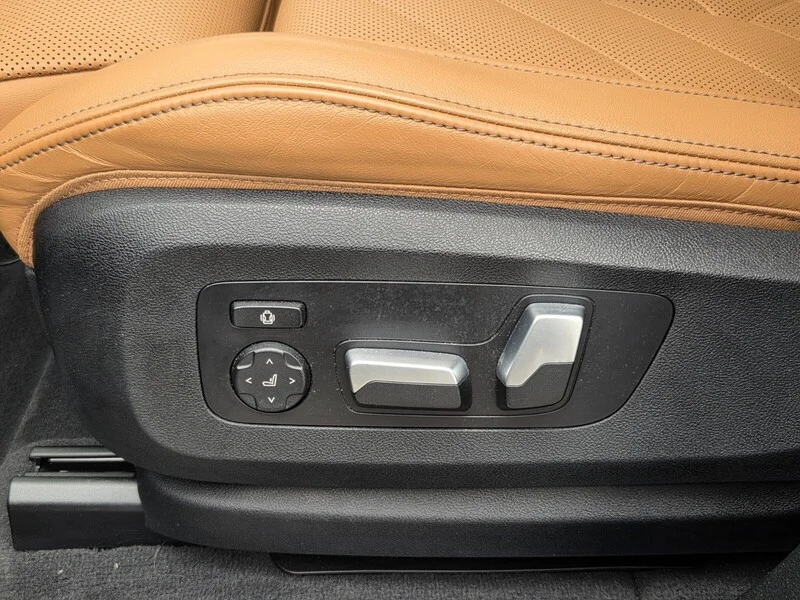 Used 2024 Blue BMW XDRIVE40I SPORTS ACTIVITY VEHICLE image 9