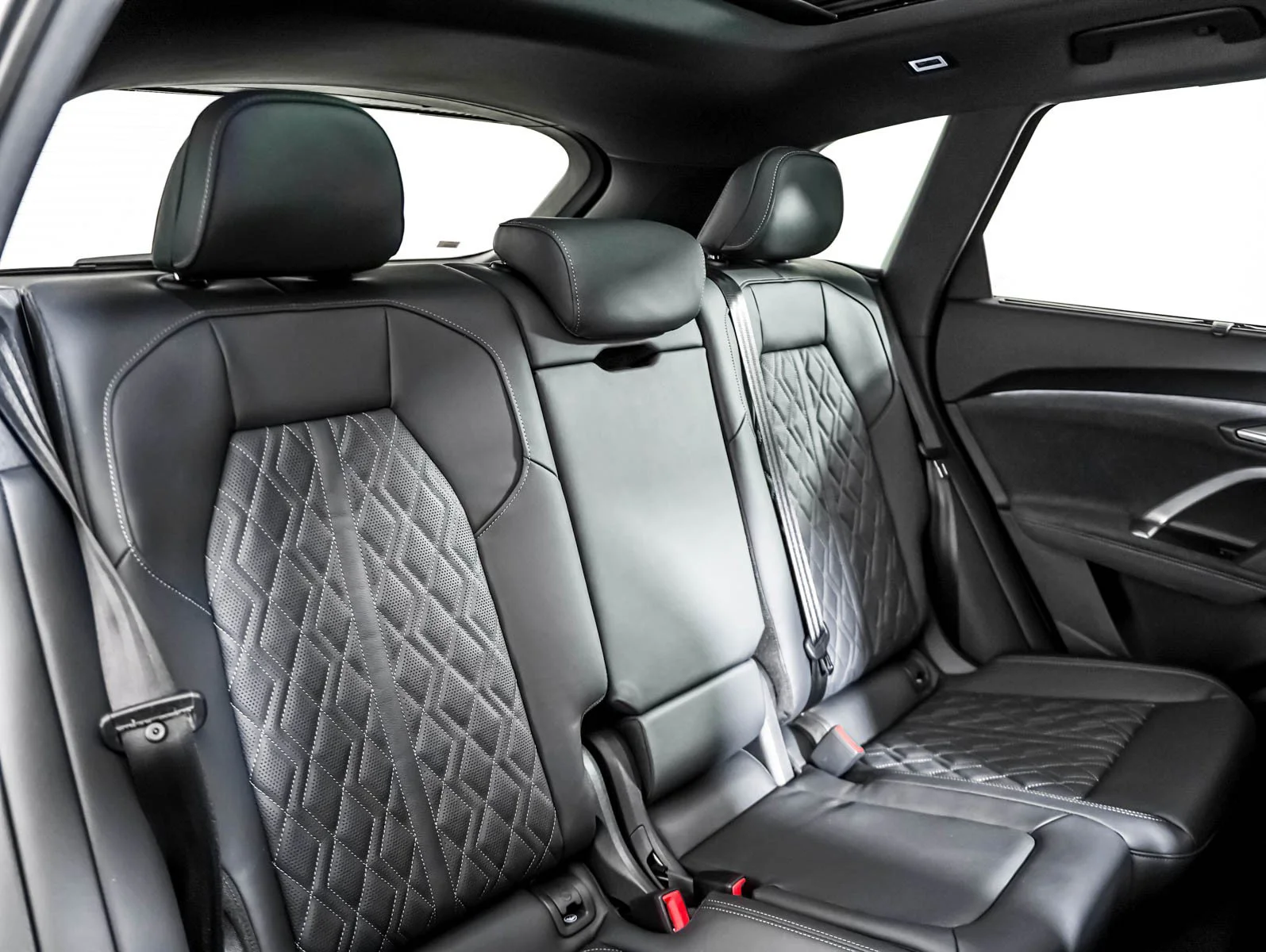 2026 Audi SQ5 Prestige - Photo 10