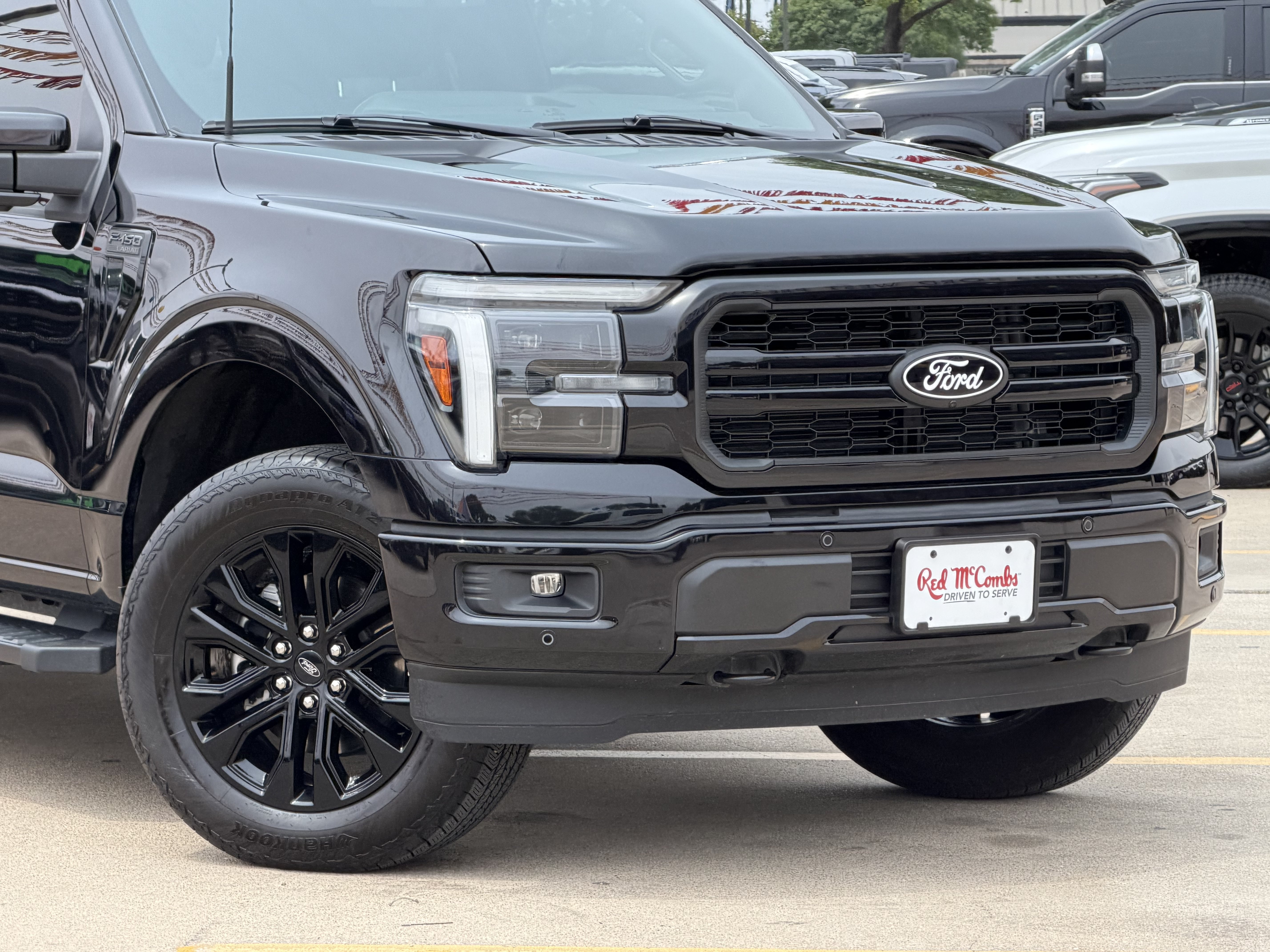Used 2025 Agate Black Metallic Ford Lariat image 2