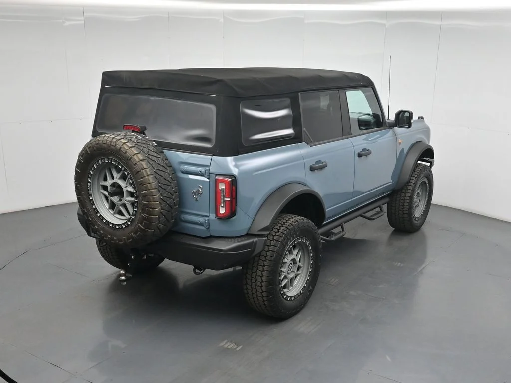 Used 2021 Blue Ford Badlands image 39