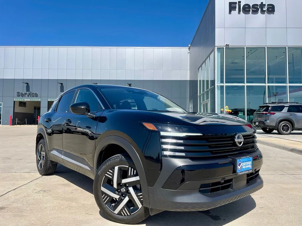 Used 2025 Black Nissan SV image 1