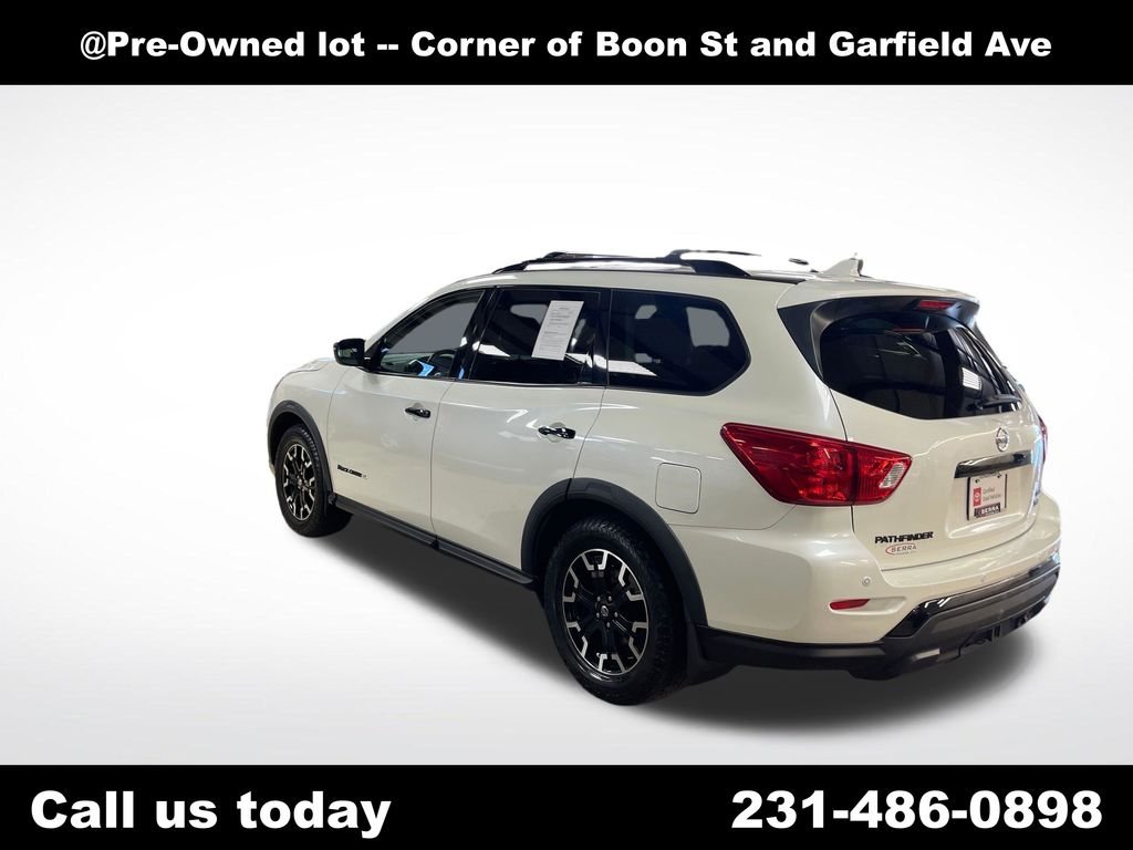 Used 2020 White Nissan SV image 3