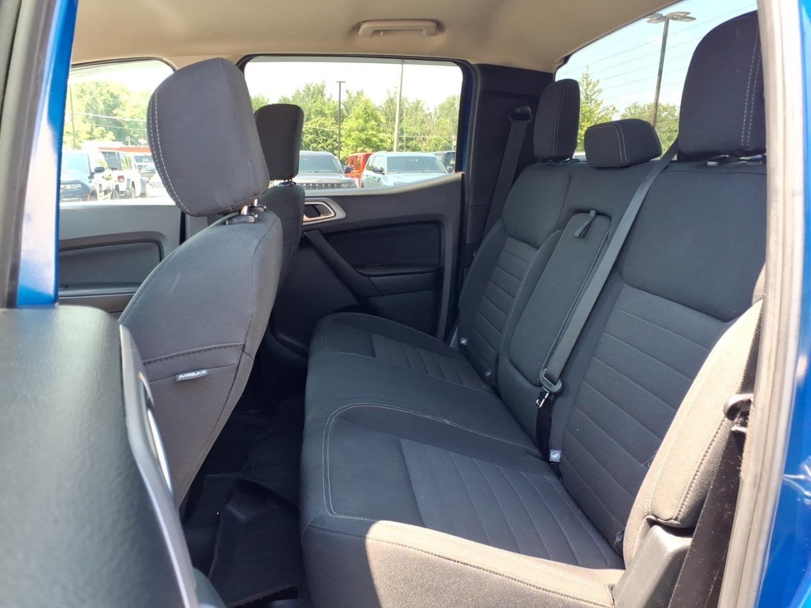 Used 2019  FORD  image 18