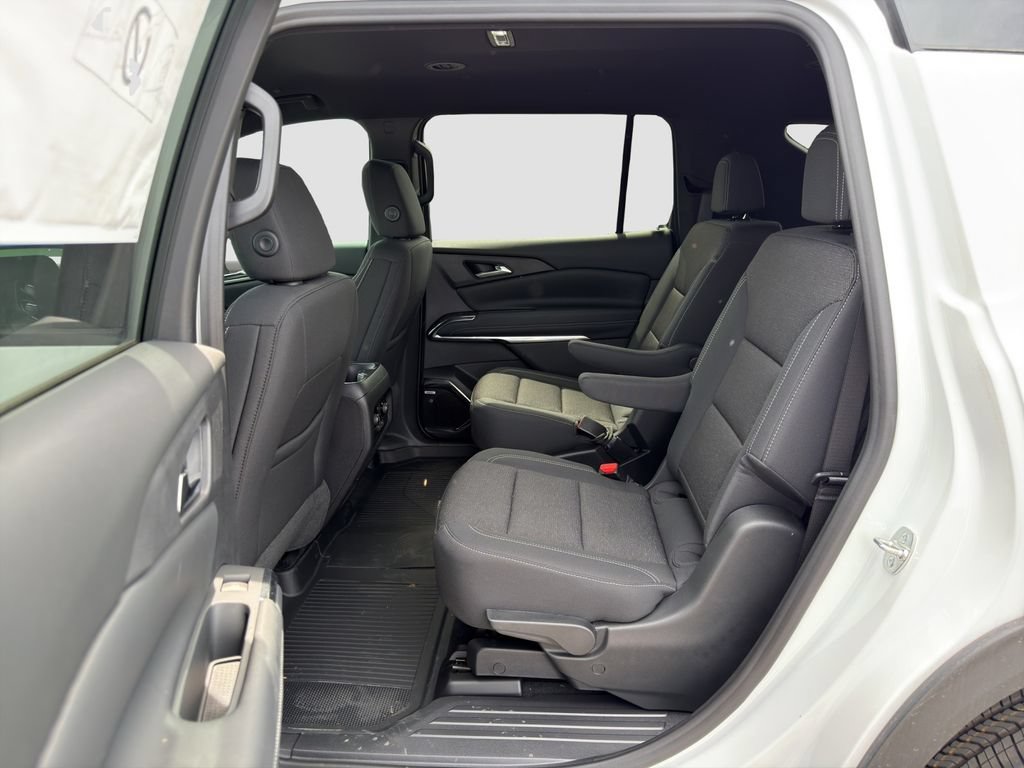 2026 Chevrolet Traverse LT - Photo 10