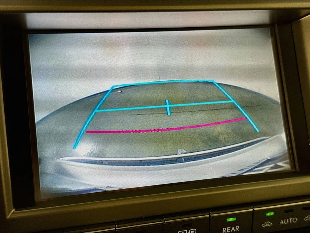 Used 2018 Silver Lexus 460 image 18
