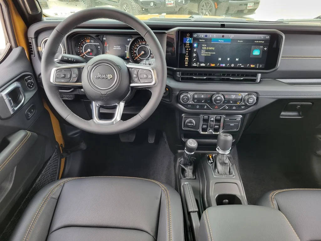 New 2026 Goldilocks Exterior Paint Jeep Sahara image 4