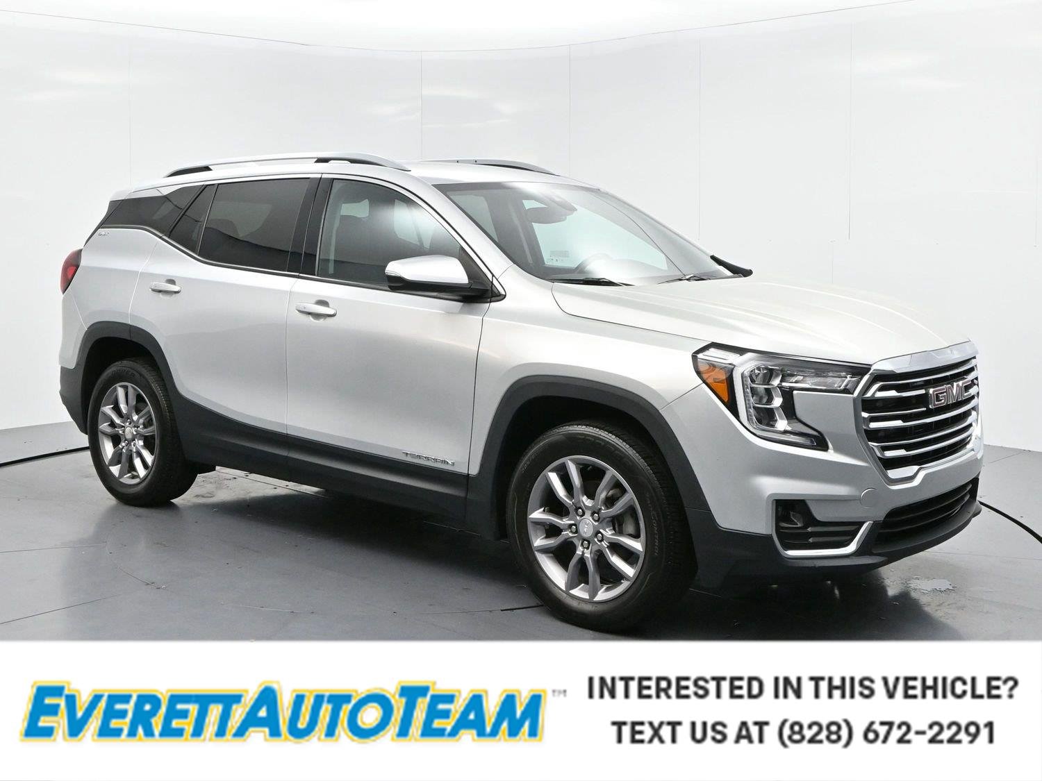 Used 2022 QUICKSILVER METALLIC GMC SLT image 1