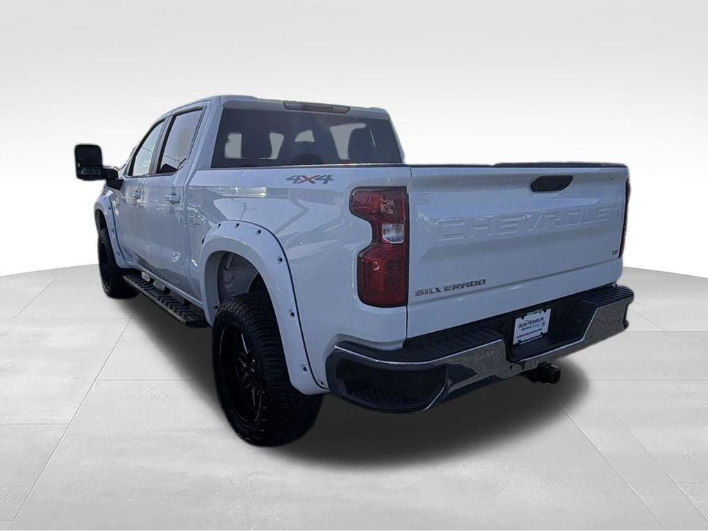 Used 2023 White Chevrolet LT image 12