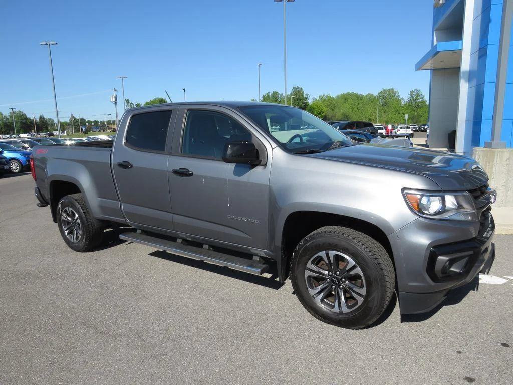 Used 2021 SATIN STEEL METALLIC Chevrolet 4WD Z71 image 6