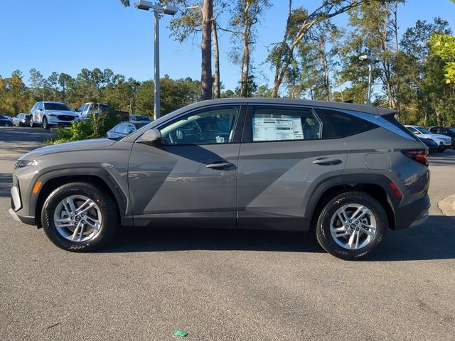 Used 2025 Gray Hyundai SE image 8